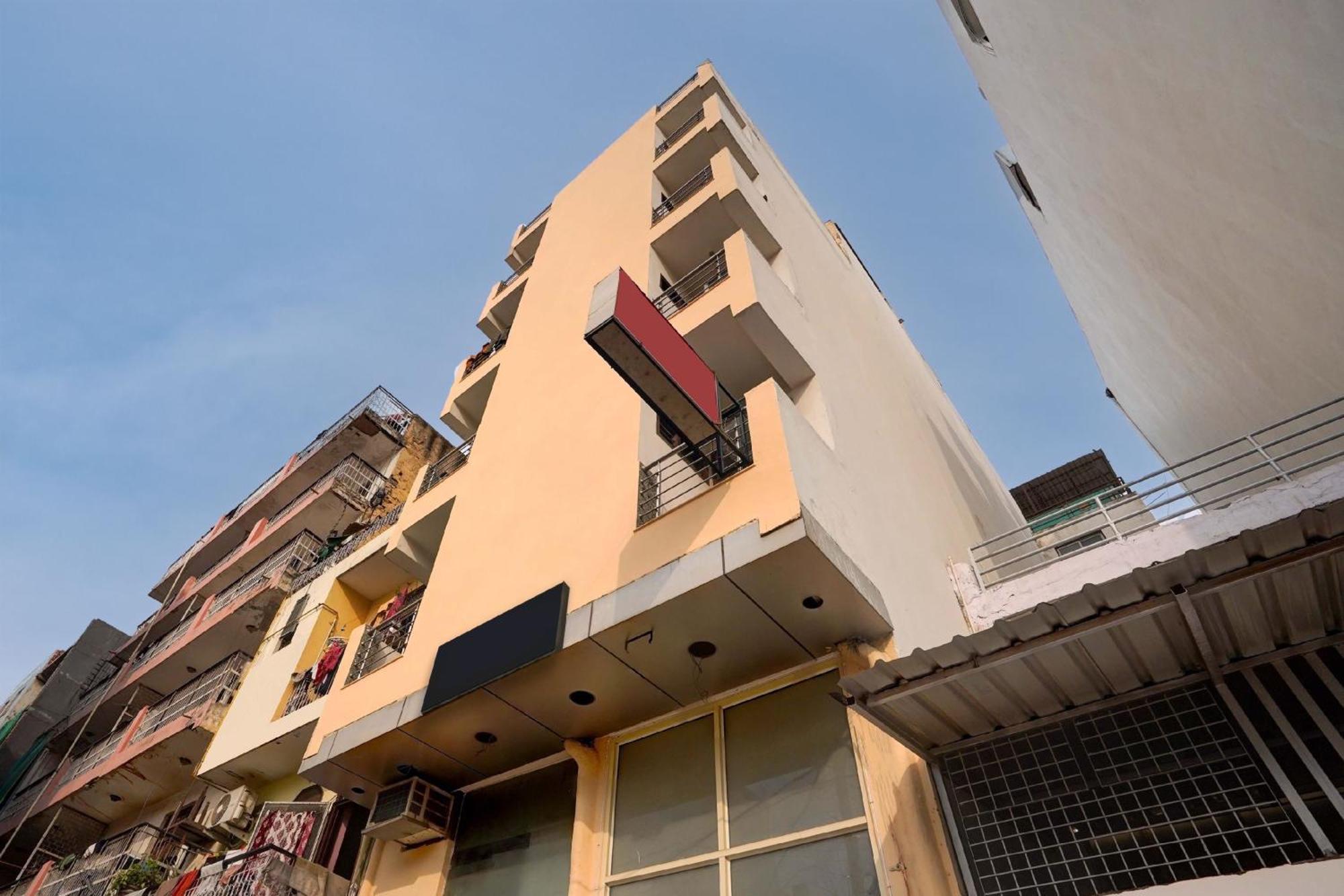 Hotel Gs Near Delhi Airport For Family And International Guests
