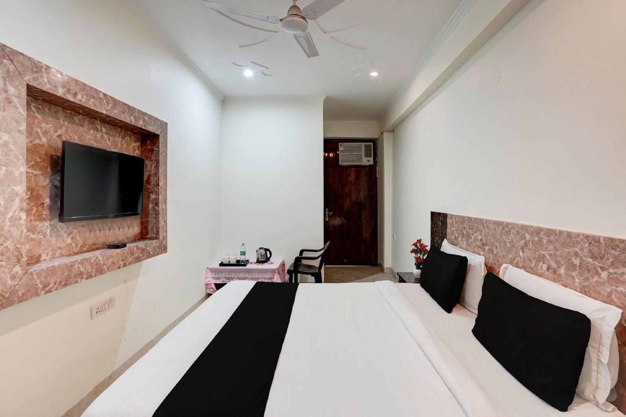 Hotel Gs Near Delhi Airport For Family And International Guests Hotel 3*