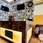 Hotel Gold Stays Near Delhi Airport For Family And International Guests
